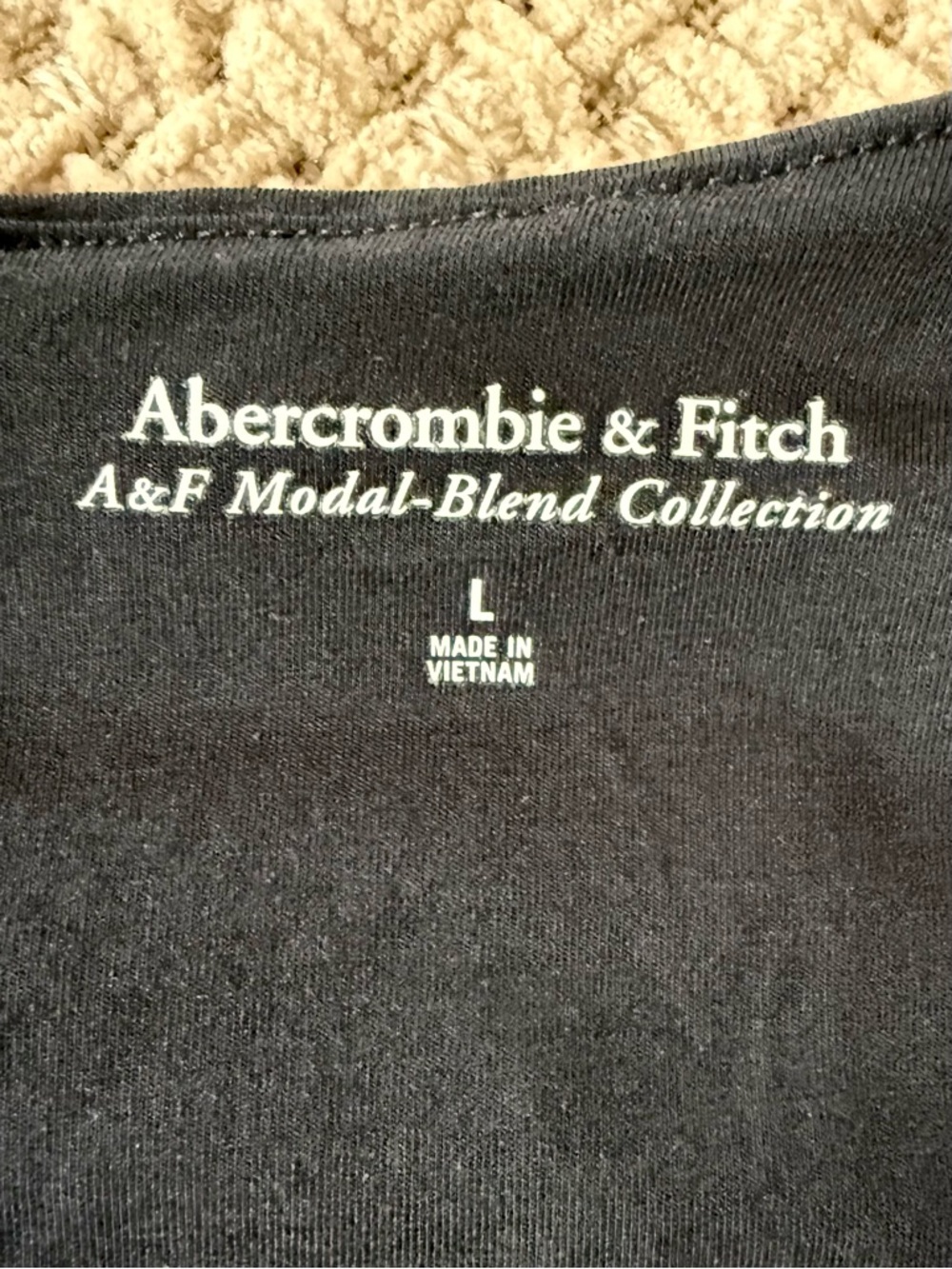 Abercrombie & Fitch Black Sleeveless Mock-Neck Tank - Picture 5 of 7